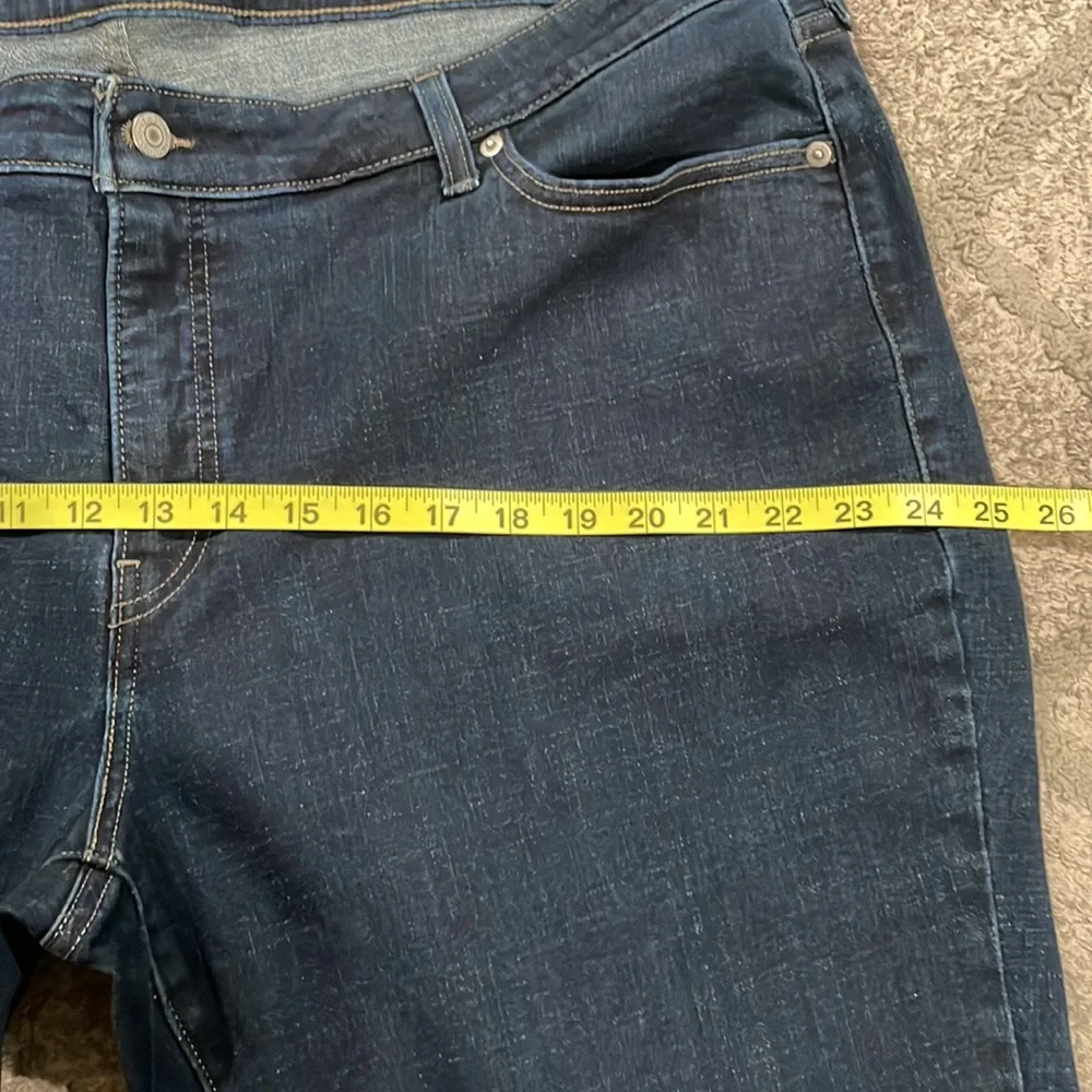 Levi’s dark denim 415 classic boot cut 30 inch inseam high rise - Picture 7 of 9